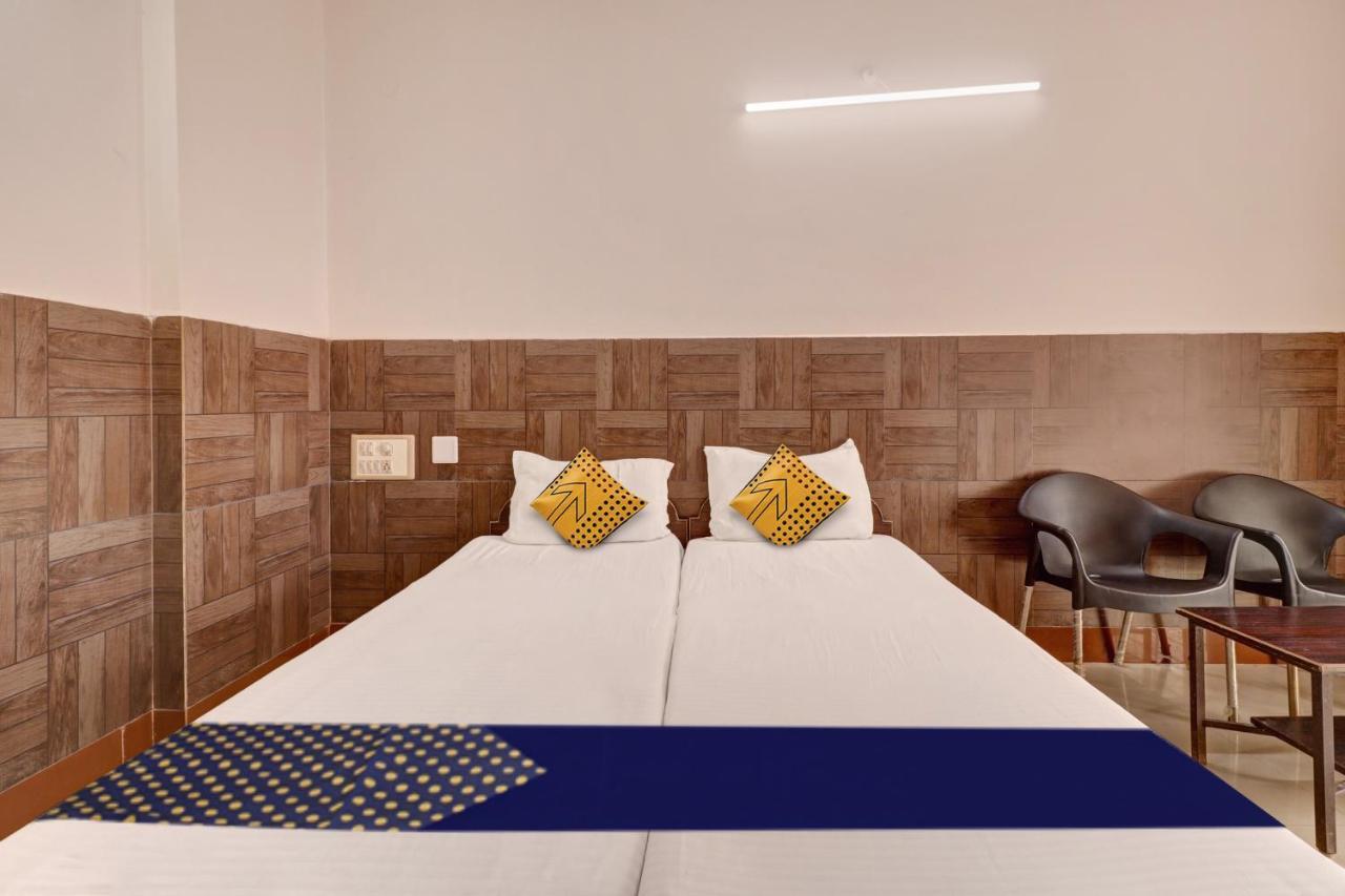 Spot On Ganga Yatri Nivas Hotel Gundlupet Ngoại thất bức ảnh