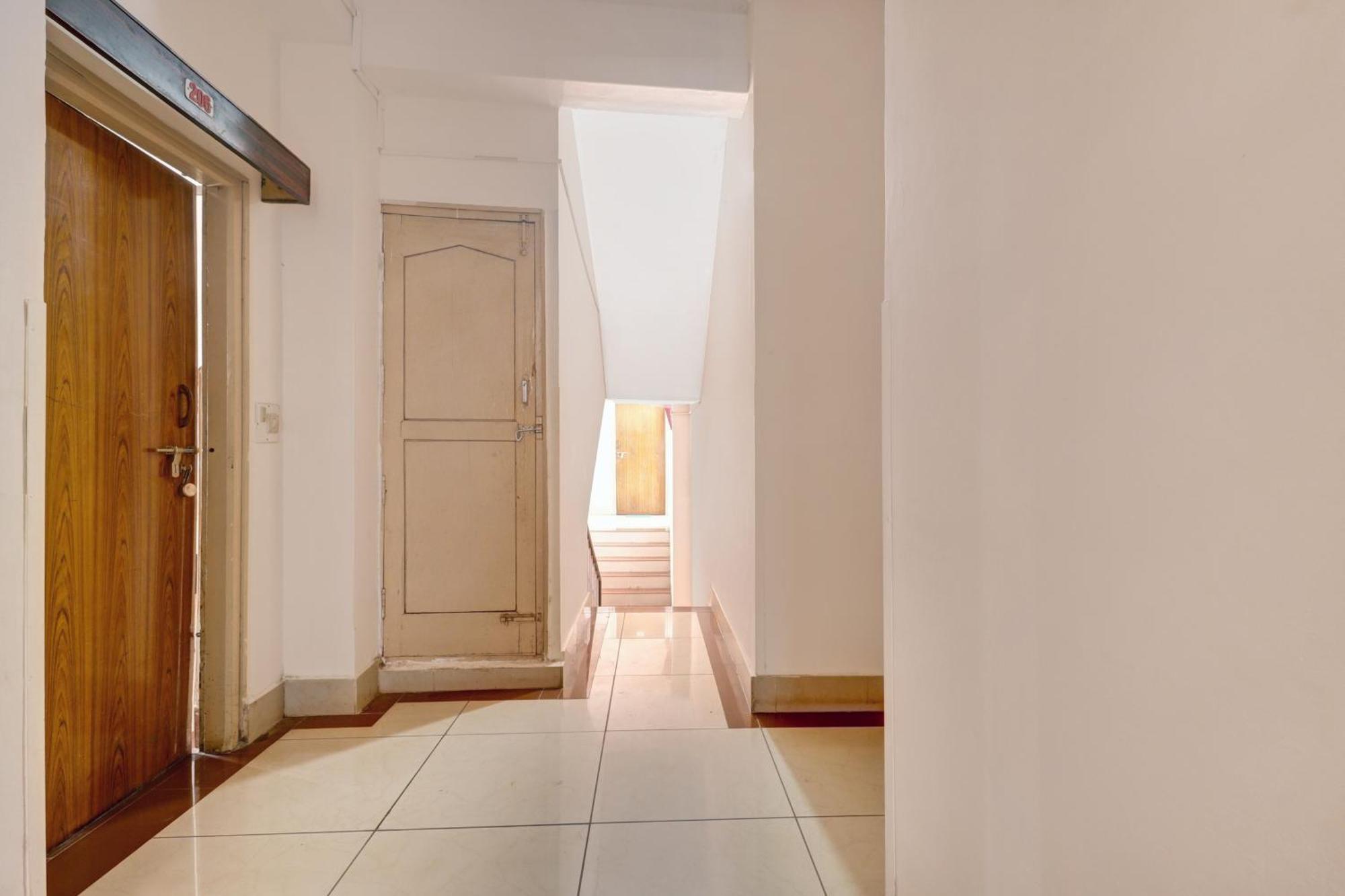 Spot On Ganga Yatri Nivas Hotel Gundlupet Ngoại thất bức ảnh