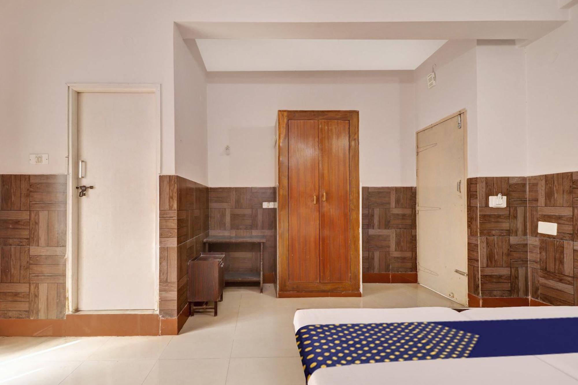 Spot On Ganga Yatri Nivas Hotel Gundlupet Ngoại thất bức ảnh